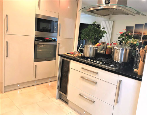 A cleaned modern kitchen.